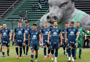 El "Lobo" ganó en Mataderos tres puntos de oro