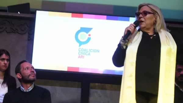 Carri&oacute; le pidi&oacute; a sus diputados apoyar el acuerdo con el FMI y le allana el camino a Alberto