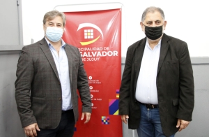 Instalan luminarias en zonas de Reyes