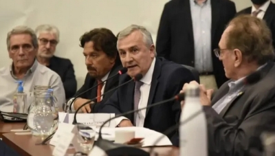 "Asumir responsabilidades, honrar las deudas y evitar el default"