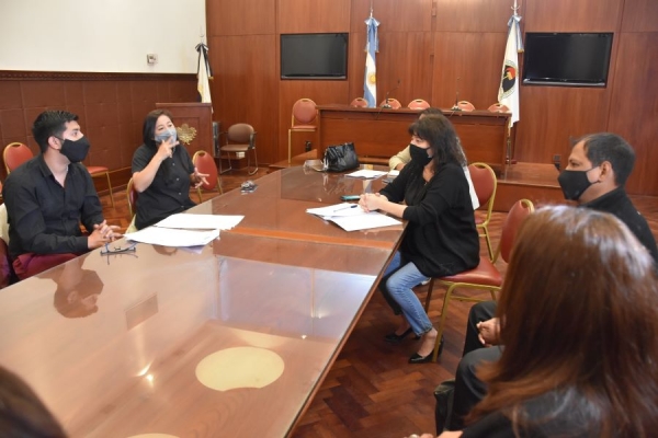 Escuela Hellen Keller aport&oacute; a ley de lenguaje de se&ntilde;as