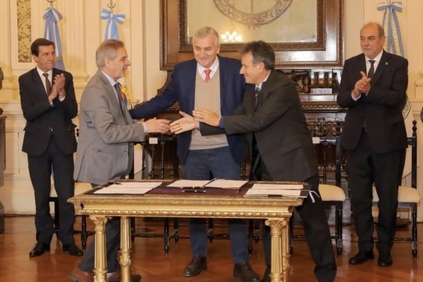 Firmaron convenio para la creaci&oacute;n de la carrera de Medicina en Jujuy