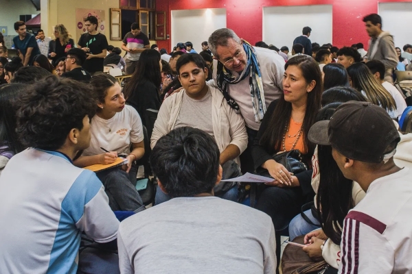 Eficiencia energ&eacute;tica: capacitaci&oacute;n a estudiantes de la FNE