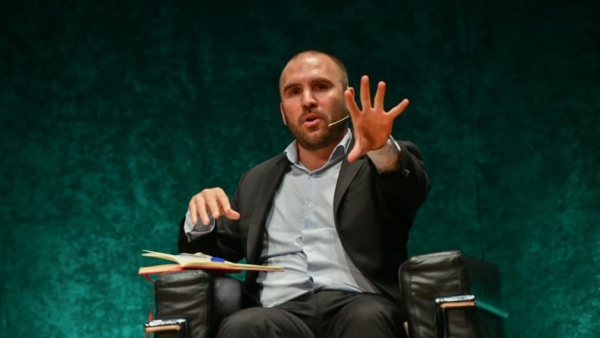 Kirchnerismo cree que Guzm&aacute;n no podr&aacute; cumplir el ajuste de subsidios que prometi&oacute; al FMI