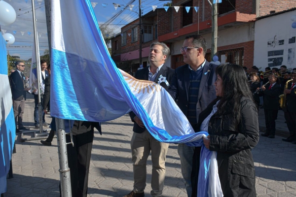 Concejales en el 38&ordm; Aniversario del barrio 9 de Julio