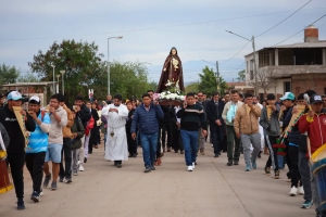 Sadir acompañó las fiestas patronales de Santa Clara y anunció obras para la localidad