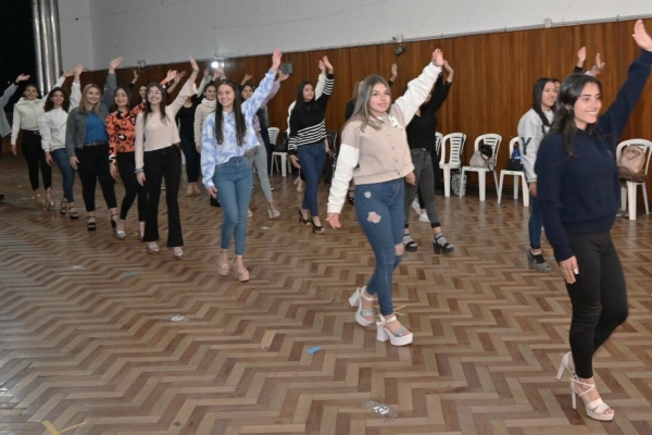 Representantes de colegios capitalinos se preparan para la FNE 2023