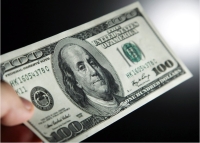 El dólar libre bajó a $760 e interrumpió una serie de diez subas consecutivas