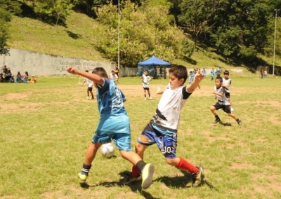 Torneos de f&uacute;tbol y nataci&oacute;n este finde